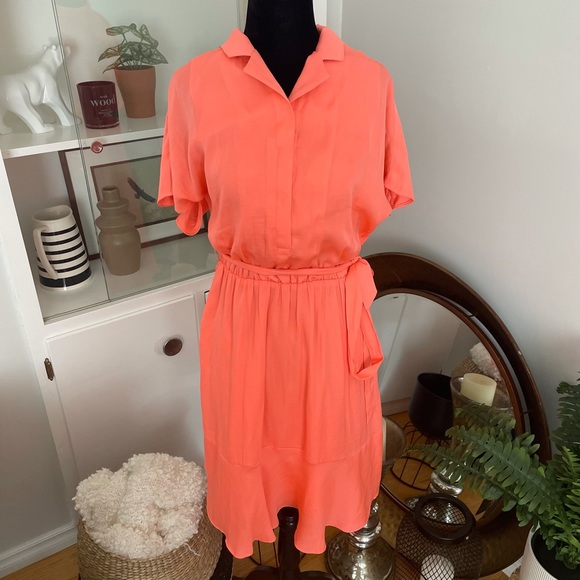 Banana Republic Tie-Waist Dress - Picture 1 of 4